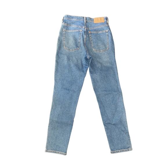 H&M Mom Jeans High Waist Denim Straight Leg Size 4 Blue Wash Casual - Picture 2 of 5